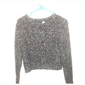 H&M black and white crop sweater